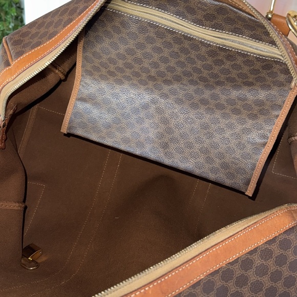 CELINE MCDAM DUFFLE BAG .. Excellent condition - Picture 7 of 7